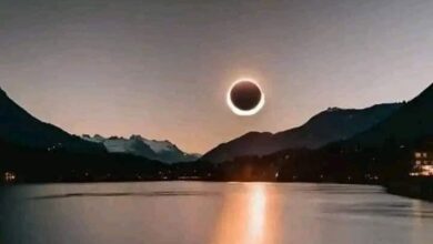 Some awesome solar eclipse scenes in America and Europe today. Allahu Akbar